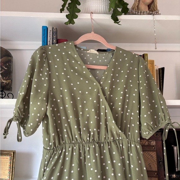 NESEES DRESSES The Cady Sage Green Polka Dot Nursing Friendly Dress SZ Small - Picture 3 of 8